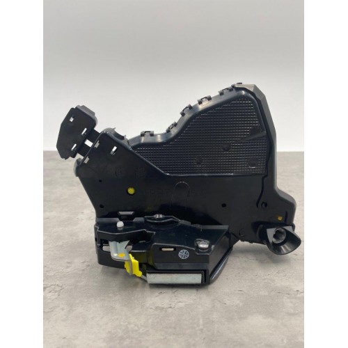 Toyota Vios NCP42 / IST NCP60 Front Door / Left Hand Inner Lock